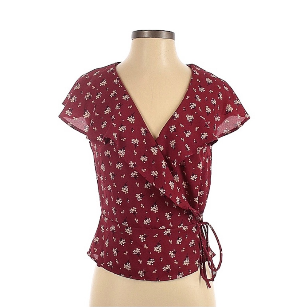 Emory Park Red Floral Sleeveless Front Tie Blouse - Small